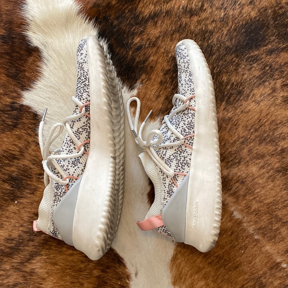 Adidas shoes cloudfoam